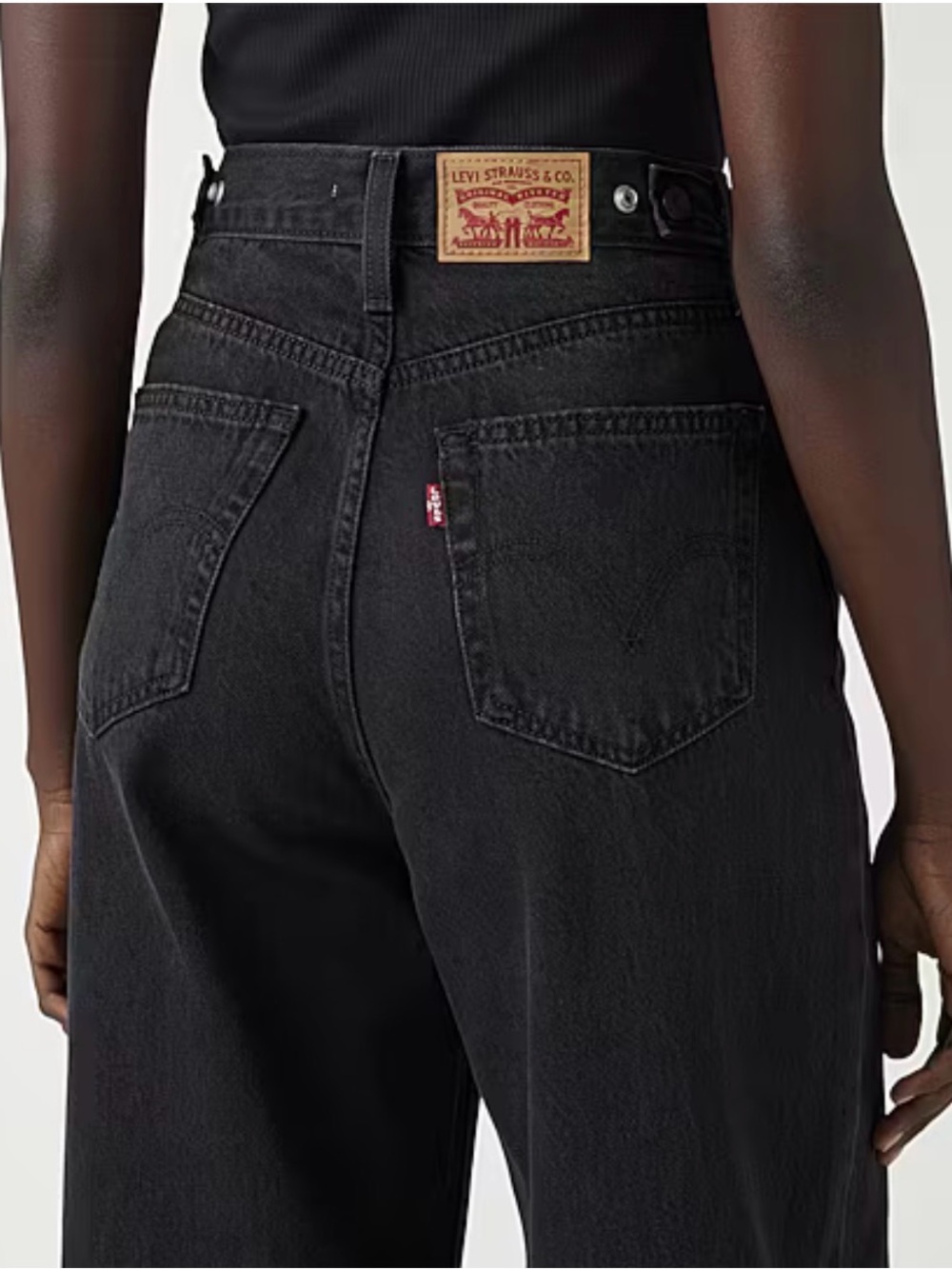 Levi’s cinched Black Relaxed Jeans